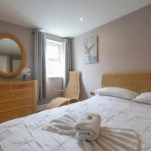 regents-house-luxury-let.yorkshirehotels.net/