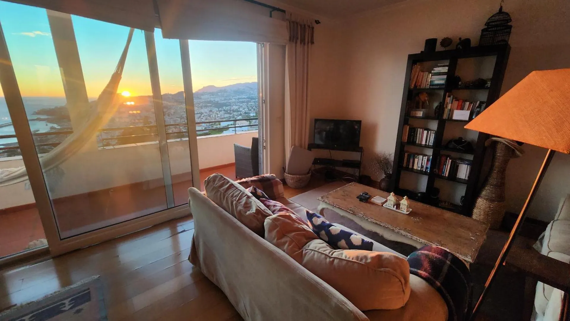 Murteiras Living 0*, Funchal (Madeira)